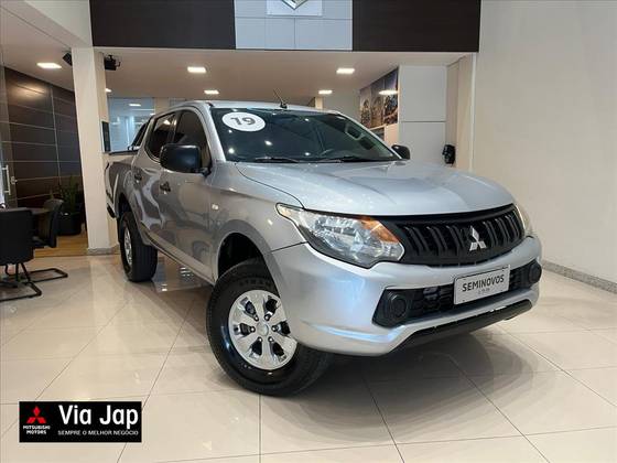 MITSUBISHI L200 TRITON 2.4 16V TURBO DIESEL SPORT GLX CD 4P 4X4 MANUAL